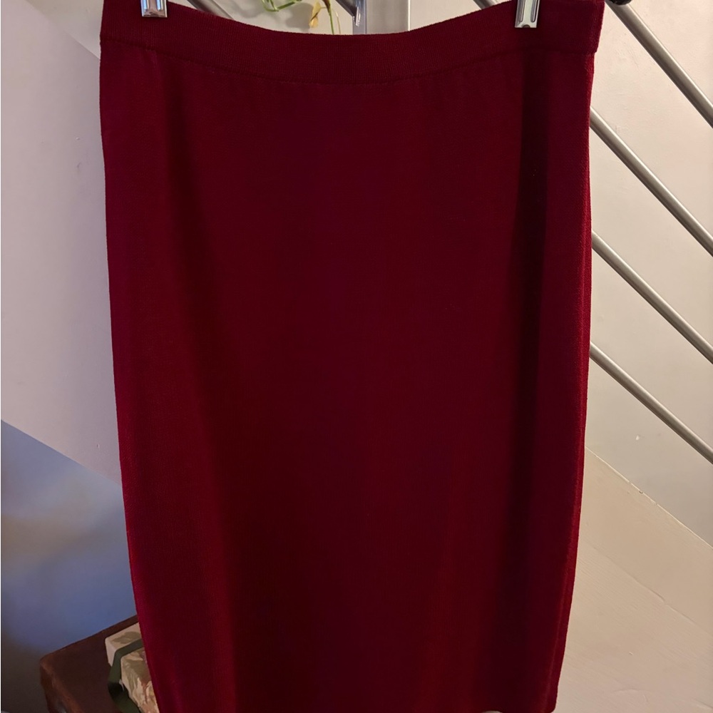 St. John Collection Red Pencil Skirt - Picture 2 of 3